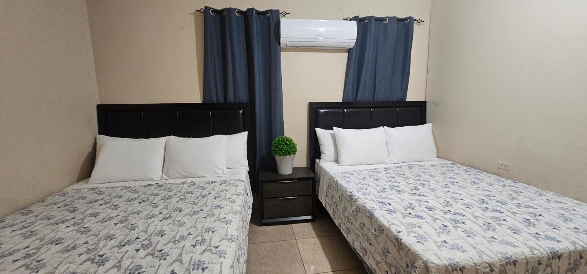 Discovery Beach Apartments Aguada Esterno foto