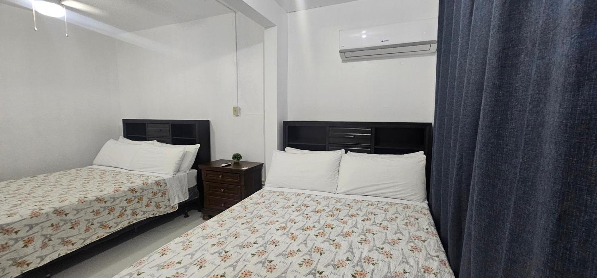 Discovery Beach Apartments Aguada Esterno foto
