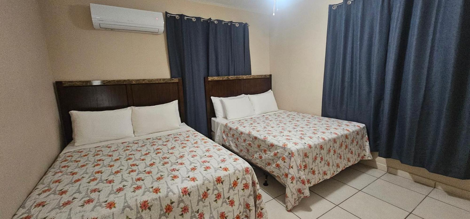 Discovery Beach Apartments Aguada Esterno foto